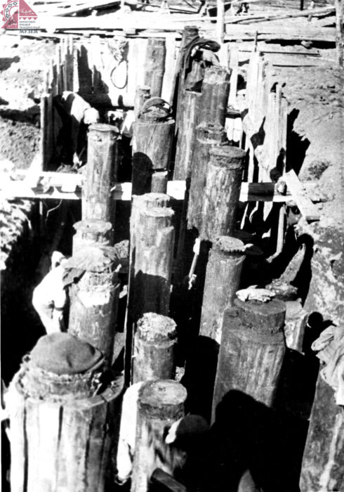 Дер сваи под подушки несущей колонны. 1937г.